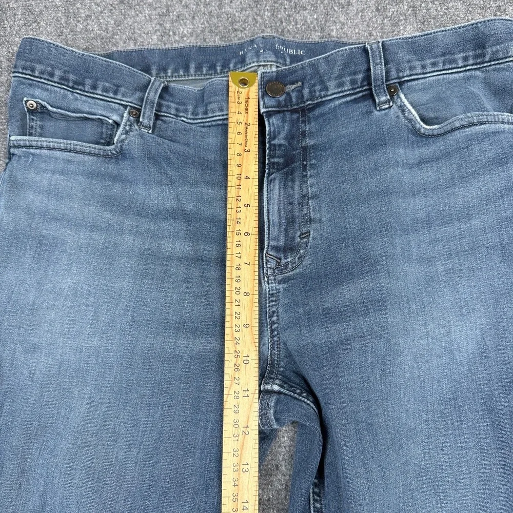 Banana Republic Men's Jeans Slim Fit Size 36x34 Blue Denim Pants FLAW